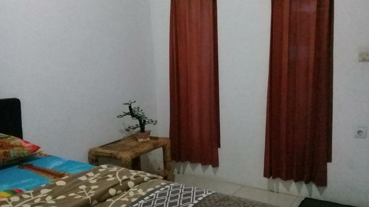 Ramdan Homestay Kuta  Dış mekan fotoğraf